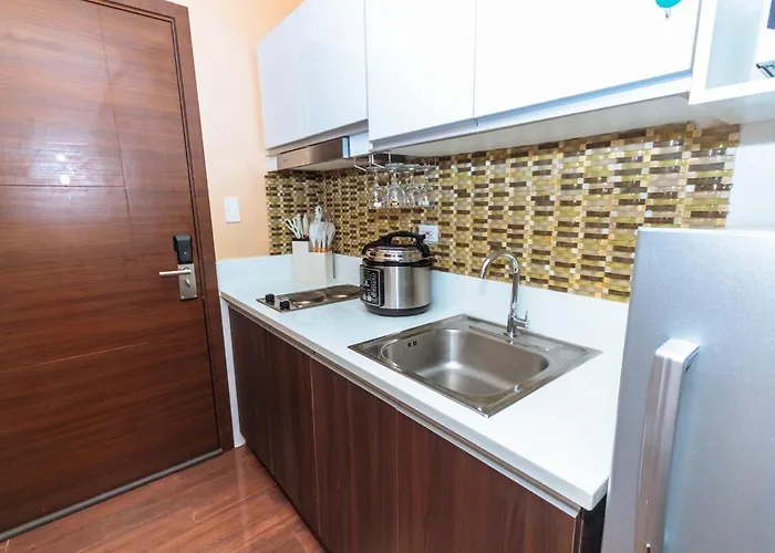 Apartment The Kings Luxury 1br Makati Ayala Gym Swim Parking Fast Internet 3058 *