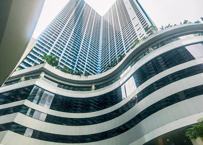The Kings Luxury 1br Makati Ayala Gym Swim Parking Fast Internet 3058 Manila